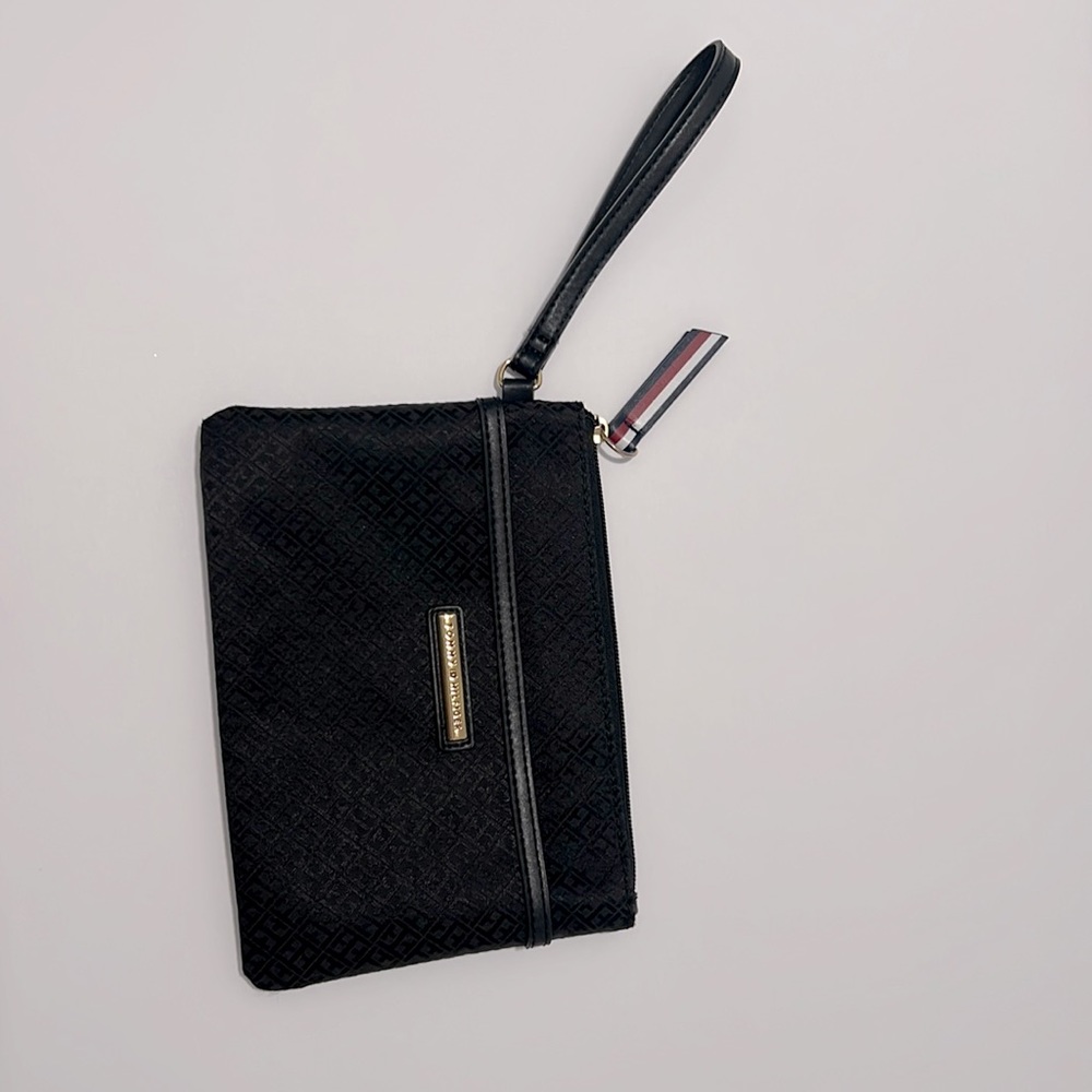Tommy Hilfiger Purse Wristlet Handbag Wallet Black